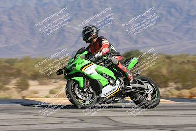 media/Oct-30-2025-Racers Edge (Thu) [[dabbdaf680]]/3-B Group/Session 4 (Turn 9 Side)/